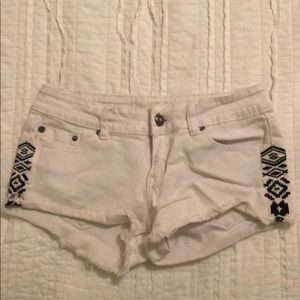 white jean shorts